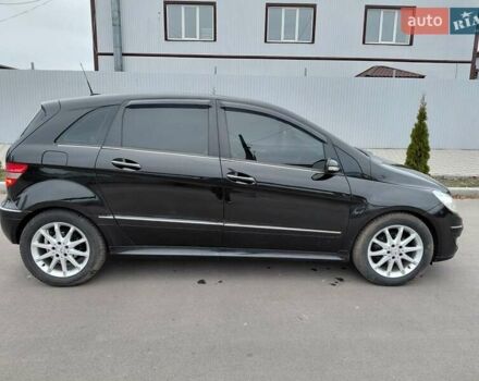 Черный Мерседес Б-класс, объемом двигателя 1.7 л и пробегом 260 тыс. км за 6557 $, фото 2 на Automoto.ua