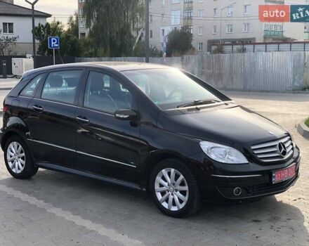 Чорний Мерседес Б-клас, об'ємом двигуна 1.7 л та пробігом 261 тис. км за 6900 $, фото 2 на Automoto.ua