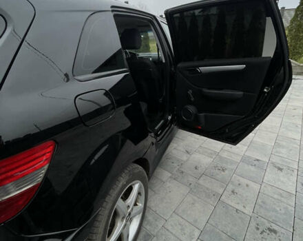 Чорний Мерседес Б-клас, об'ємом двигуна 2.03 л та пробігом 254 тис. км за 6700 $, фото 12 на Automoto.ua