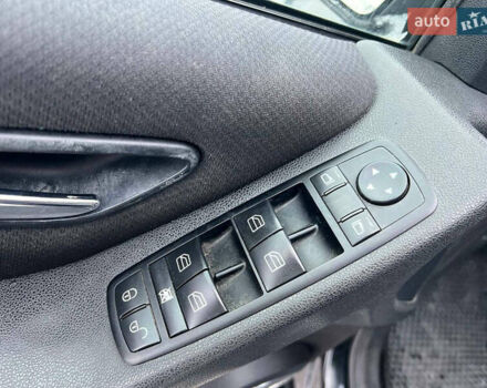 Черный Мерседес Б-класс, объемом двигателя 2 л и пробегом 265 тыс. км за 6990 $, фото 15 на Automoto.ua