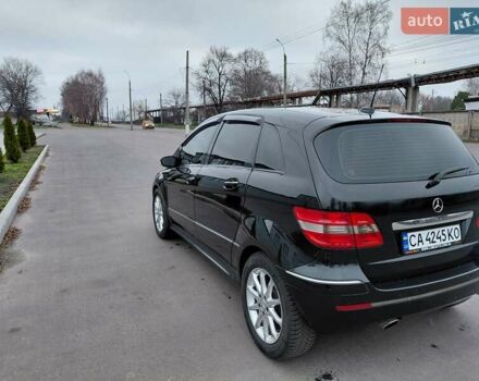 Черный Мерседес Б-класс, объемом двигателя 1.7 л и пробегом 260 тыс. км за 6557 $, фото 5 на Automoto.ua
