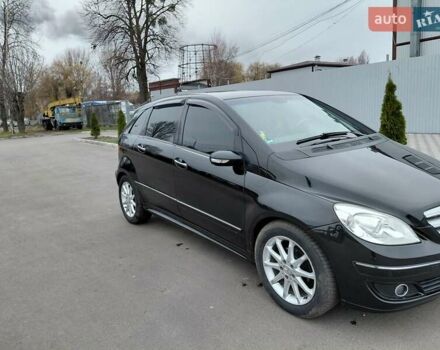 Черный Мерседес Б-класс, объемом двигателя 1.7 л и пробегом 260 тыс. км за 6557 $, фото 4 на Automoto.ua