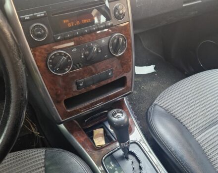 Черный Мерседес Б-класс, объемом двигателя 2 л и пробегом 300 тыс. км за 2500 $, фото 6 на Automoto.ua