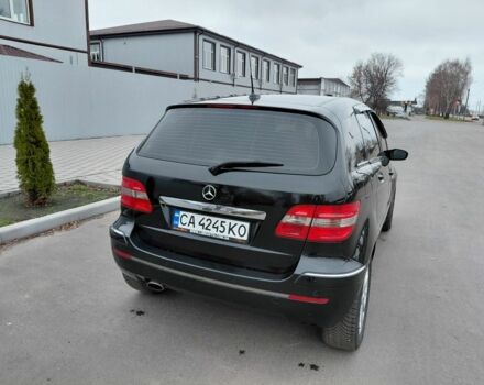 Черный Мерседес Б-класс, объемом двигателя 1.7 л и пробегом 260 тыс. км за 6557 $, фото 1 на Automoto.ua