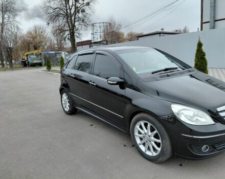 Черный Мерседес Б-класс, объемом двигателя 1.7 л и пробегом 260 тыс. км за 6557 $, фото 5 на Automoto.ua