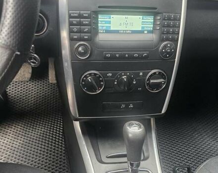 Черный Мерседес Б-класс, объемом двигателя 1.99 л и пробегом 260 тыс. км за 6500 $, фото 5 на Automoto.ua