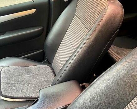 Черный Мерседес Б-класс, объемом двигателя 2 л и пробегом 270 тыс. км за 5700 $, фото 7 на Automoto.ua