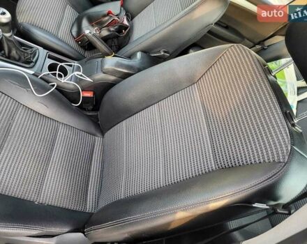 Чорний Мерседес Б-клас, об'ємом двигуна 1.8 л та пробігом 260 тис. км за 5600 $, фото 11 на Automoto.ua