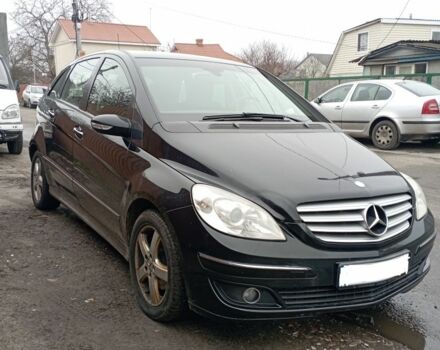 Черный Мерседес Б-класс, объемом двигателя 0 л и пробегом 410 тыс. км за 3300 $, фото 1 на Automoto.ua