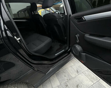 Чорний Мерседес Б-клас, об'ємом двигуна 2.03 л та пробігом 254 тис. км за 6700 $, фото 7 на Automoto.ua