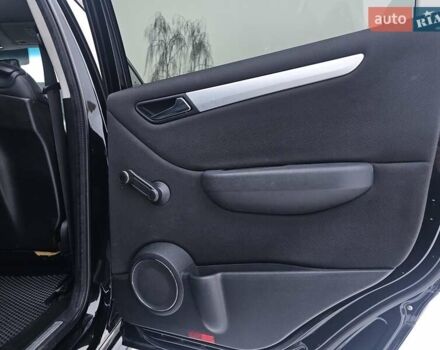 Черный Мерседес Б-класс, объемом двигателя 1.7 л и пробегом 122 тыс. км за 6599 $, фото 33 на Automoto.ua