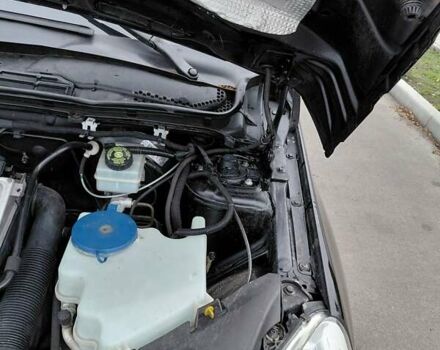 Черный Мерседес Б-класс, объемом двигателя 1.7 л и пробегом 260 тыс. км за 6557 $, фото 11 на Automoto.ua