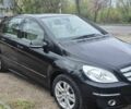 Чорний Мерседес Б-клас, об'ємом двигуна 2 л та пробігом 215 тис. км за 7634 $, фото 1 на Automoto.ua