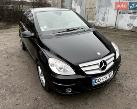 Черный Мерседес Б-класс, объемом двигателя 2.03 л и пробегом 205 тыс. км за 6999 $, фото 2 на Automoto.ua
