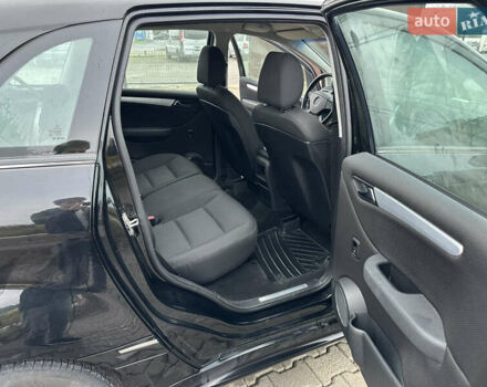 Чорний Мерседес Б-клас, об'ємом двигуна 2 л та пробігом 223 тис. км за 8000 $, фото 11 на Automoto.ua