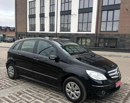 Чорний Мерседес Б-клас, об'ємом двигуна 1.7 л та пробігом 203 тис. км за 7500 $, фото 13 на Automoto.ua