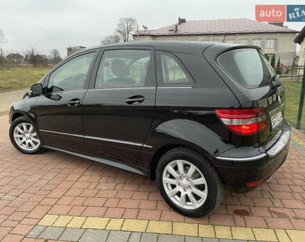 Черный Мерседес Б-класс, объемом двигателя 1.7 л и пробегом 158 тыс. км за 6900 $, фото 7 на Automoto.ua