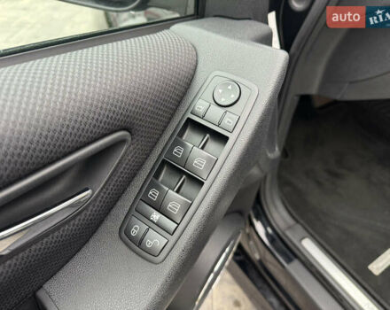 Черный Мерседес Б-класс, объемом двигателя 1.7 л и пробегом 197 тыс. км за 7800 $, фото 25 на Automoto.ua