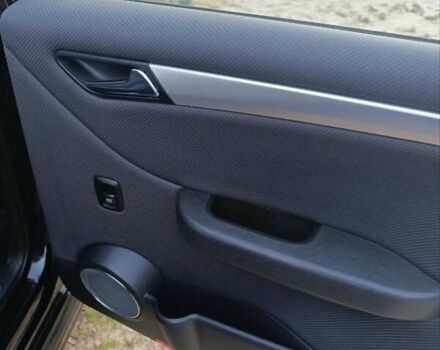 Черный Мерседес Б-класс, объемом двигателя 1.99 л и пробегом 236 тыс. км за 7799 $, фото 21 на Automoto.ua