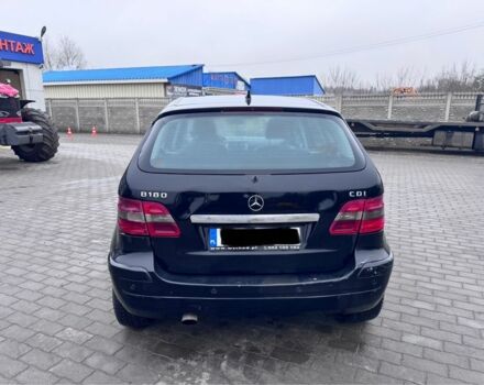 Черный Мерседес Б-класс, объемом двигателя 2 л и пробегом 360 тыс. км за 2699 $, фото 5 на Automoto.ua