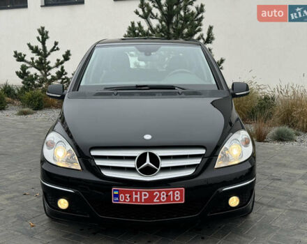 Черный Мерседес Б-класс, объемом двигателя 1.7 л и пробегом 197 тыс. км за 7800 $, фото 1 на Automoto.ua