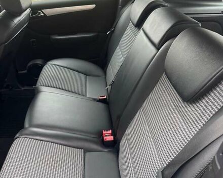 Чорний Мерседес Б-клас, об'ємом двигуна 1.7 л та пробігом 203 тис. км за 7500 $, фото 23 на Automoto.ua