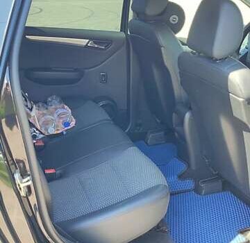 Черный Мерседес Б-класс, объемом двигателя 1.9 л и пробегом 245 тыс. км за 6800 $, фото 10 на Automoto.ua