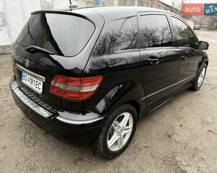 Черный Мерседес Б-класс, объемом двигателя 2.03 л и пробегом 205 тыс. км за 6999 $, фото 6 на Automoto.ua