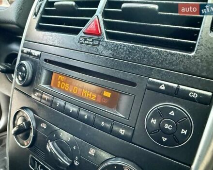 Черный Мерседес Б-класс, объемом двигателя 2 л и пробегом 151 тыс. км за 6400 $, фото 58 на Automoto.ua