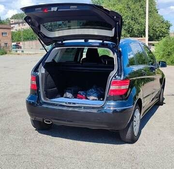 Черный Мерседес Б-класс, объемом двигателя 1.9 л и пробегом 245 тыс. км за 6800 $, фото 7 на Automoto.ua