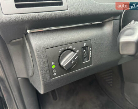 Черный Мерседес Б-класс, объемом двигателя 1.7 л и пробегом 197 тыс. км за 7800 $, фото 27 на Automoto.ua