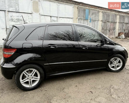 Черный Мерседес Б-класс, объемом двигателя 2.03 л и пробегом 205 тыс. км за 6999 $, фото 16 на Automoto.ua