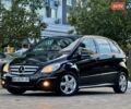 Черный Мерседес Б-класс, объемом двигателя 2 л и пробегом 151 тыс. км за 6400 $, фото 15 на Automoto.ua