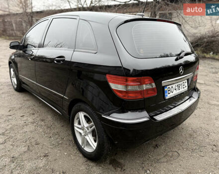 Черный Мерседес Б-класс, объемом двигателя 2.03 л и пробегом 205 тыс. км за 6999 $, фото 5 на Automoto.ua