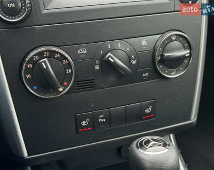 Черный Мерседес Б-класс, объемом двигателя 1.7 л и пробегом 197 тыс. км за 7800 $, фото 29 на Automoto.ua