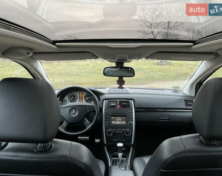 Черный Мерседес Б-класс, объемом двигателя 1.7 л и пробегом 158 тыс. км за 6900 $, фото 24 на Automoto.ua