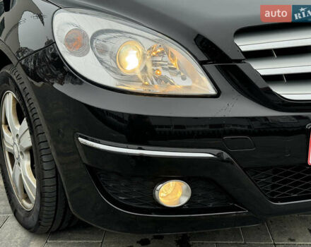 Черный Мерседес Б-класс, объемом двигателя 1.7 л и пробегом 197 тыс. км за 7800 $, фото 9 на Automoto.ua