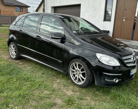 Черный Мерседес Б-класс, объемом двигателя 1.99 л и пробегом 206 тыс. км за 7000 $, фото 1 на Automoto.ua