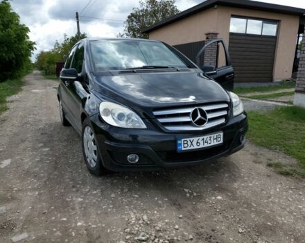 Черный Мерседес Б-класс, объемом двигателя 2 л и пробегом 360 тыс. км за 6700 $, фото 6 на Automoto.ua