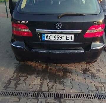 Черный Мерседес Б-класс, объемом двигателя 2.03 л и пробегом 256 тыс. км за 6500 $, фото 14 на Automoto.ua