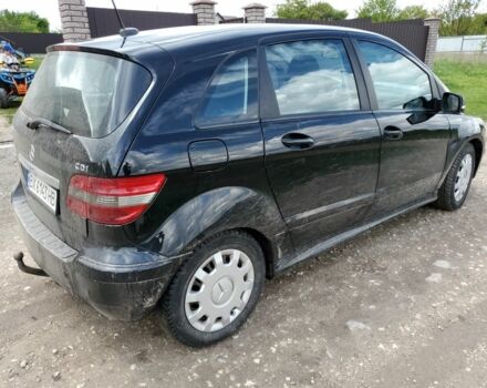 Черный Мерседес Б-класс, объемом двигателя 2 л и пробегом 360 тыс. км за 6700 $, фото 5 на Automoto.ua