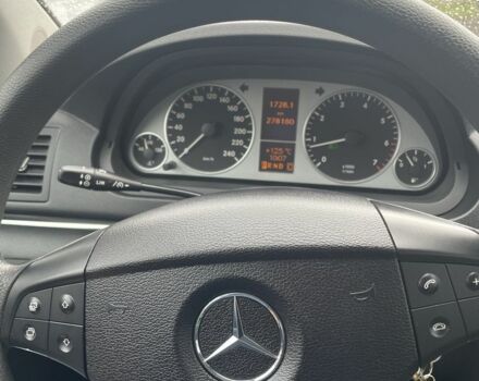 Чорний Мерседес Б-клас, об'ємом двигуна 1.7 л та пробігом 278 тис. км за 7600 $, фото 5 на Automoto.ua