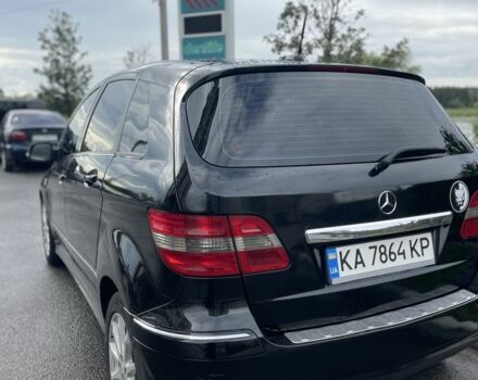 Черный Мерседес Б-класс, объемом двигателя 2 л и пробегом 300 тыс. км за 7500 $, фото 7 на Automoto.ua