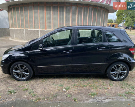 Черный Мерседес Б-класс, объемом двигателя 1.7 л и пробегом 204 тыс. км за 8300 $, фото 8 на Automoto.ua