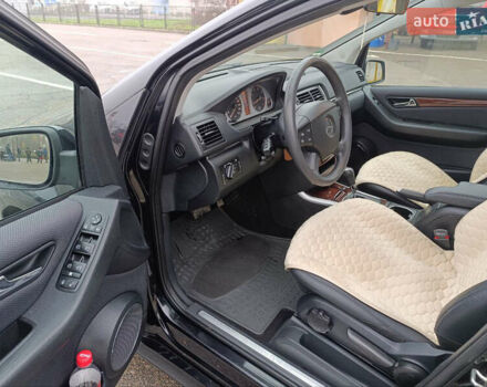 Черный Мерседес Б-класс, объемом двигателя 1.7 л и пробегом 204 тыс. км за 8300 $, фото 41 на Automoto.ua