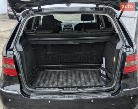 Черный Мерседес Б-класс, объемом двигателя 1.7 л и пробегом 234 тыс. км за 8500 $, фото 5 на Automoto.ua