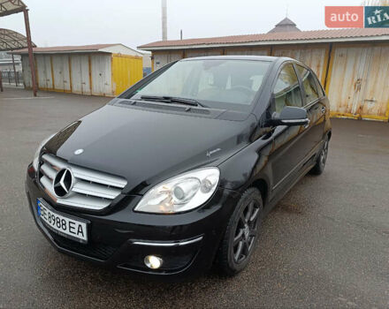 Черный Мерседес Б-класс, объемом двигателя 1.7 л и пробегом 204 тыс. км за 8300 $, фото 42 на Automoto.ua