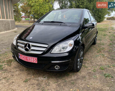 Черный Мерседес Б-класс, объемом двигателя 1.7 л и пробегом 204 тыс. км за 8300 $, фото 4 на Automoto.ua