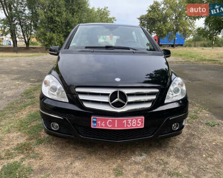 Черный Мерседес Б-класс, объемом двигателя 1.7 л и пробегом 204 тыс. км за 8300 $, фото 2 на Automoto.ua