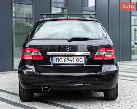 Мерседес Б-клас 2009 у Львові на Automoto.ua Чорний Мерседес Б-клас, об'ємом двигуна 1.99 л та пробігом 268 тис. км за 7583 $, фото 4 на Automoto.ua